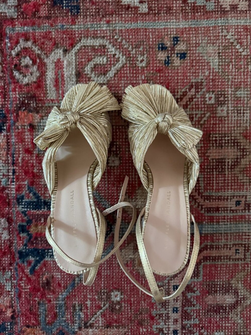 Loeffler Randall Camellia Gold Bow Heels Size 8 | Excellent condition - Picture 3 of 5